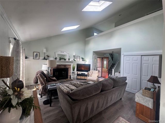 14 Potomac Court 14, Coram, NY 11727