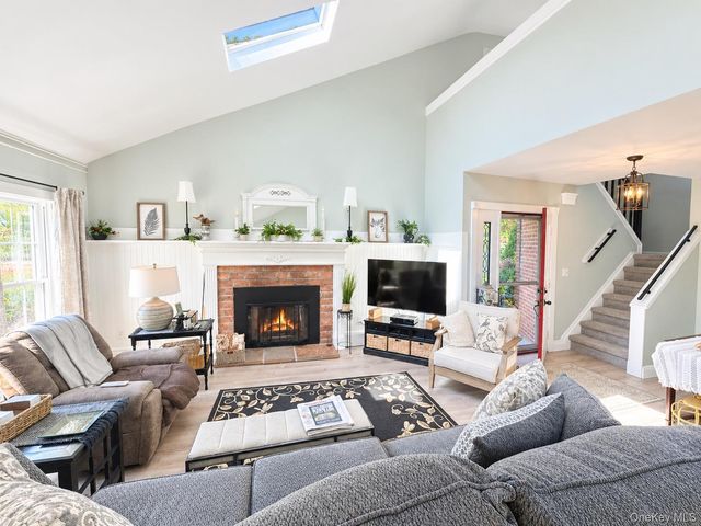 14 Potomac Court 14, Coram, NY 11727