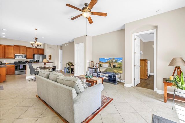 607 CENTER AVENUE, Brandon, FL 33511