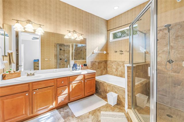 607 CENTER AVENUE, Brandon, FL 33511