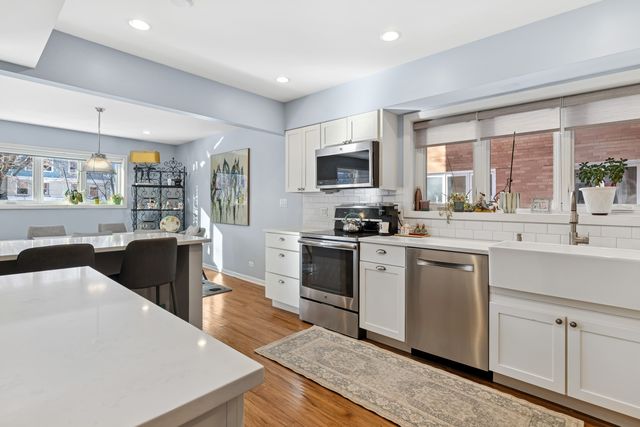 2001 Sherman Avenue 203, Evanston, IL 60201