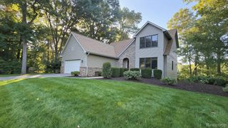 448 Fairwood Road, Putnam Township, MI 48169
