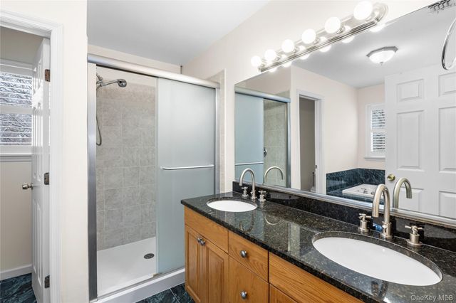 287 Dayton Avenue, Manorville, NY 11949