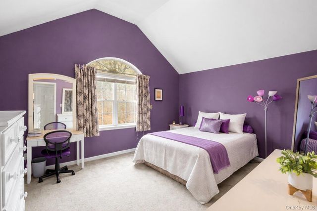 287 Dayton Avenue, Manorville, NY 11949