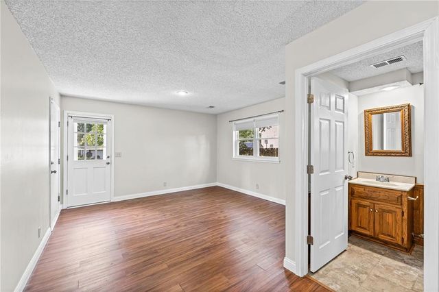 14022 S Cottonwood Drive, Olathe, KS 66062