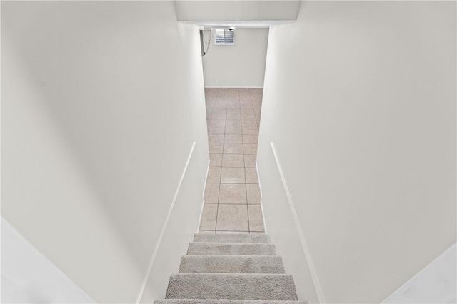 14022 S Cottonwood Drive, Olathe, KS 66062