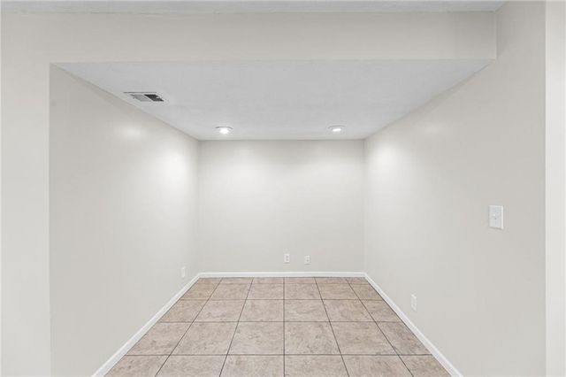 14022 S Cottonwood Drive, Olathe, KS 66062