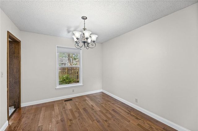 14022 S Cottonwood Drive, Olathe, KS 66062