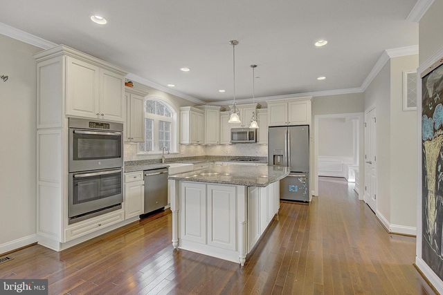 1070 CLAYPIPE DR, Huntingtown, MD 20639