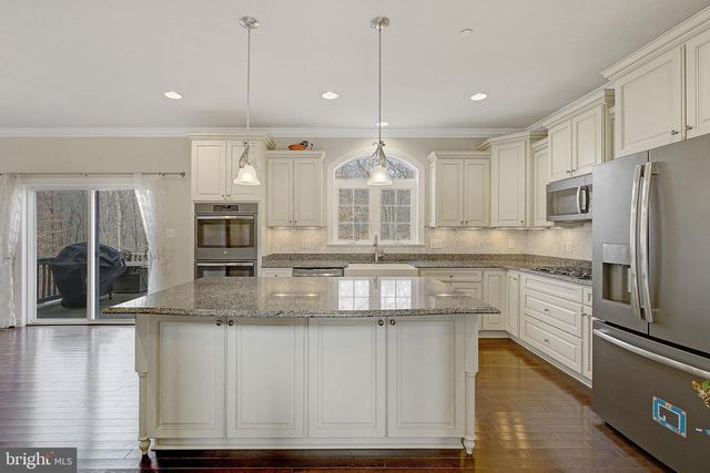 1070 CLAYPIPE DR, Huntingtown, MD 20639