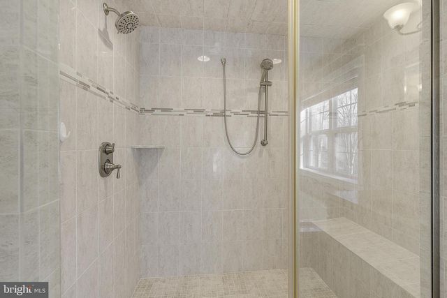 1070 CLAYPIPE DR, Huntingtown, MD 20639