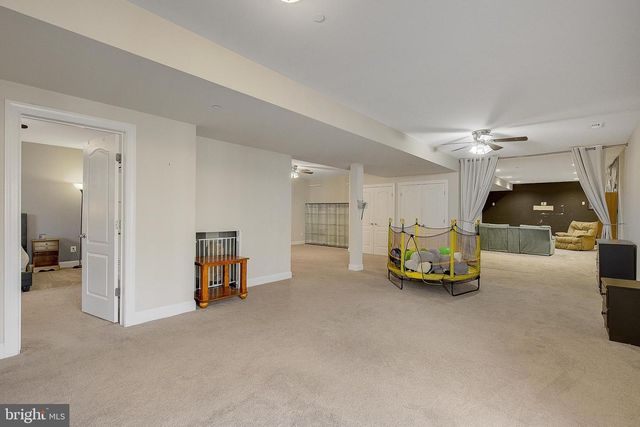 1070 CLAYPIPE DR, Huntingtown, MD 20639