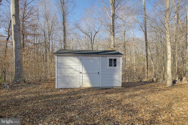 1070 CLAYPIPE DR, Huntingtown, MD 20639