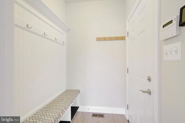 1070 CLAYPIPE DR, Huntingtown, MD 20639