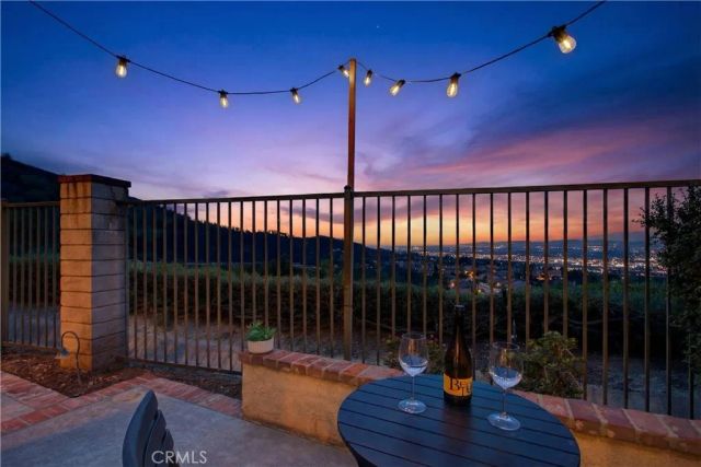 813 S Sapphire Lane, Anaheim Hills, CA 92807