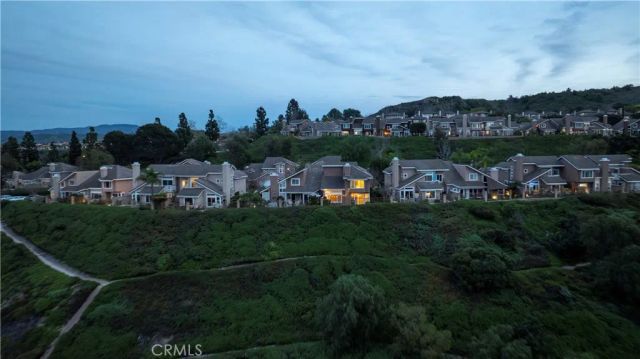 813 S Sapphire Lane, Anaheim Hills, CA 92807