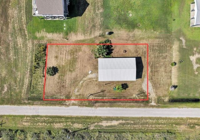 1047 Faggards Slip, Gilchrist, TX 77617