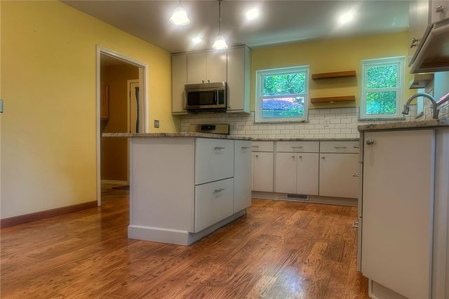 130 Giddieon Lane, Pottsville, AR 72858