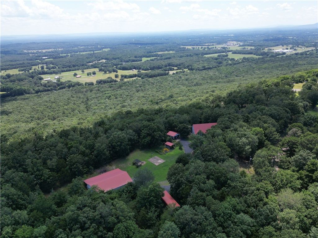 130 Giddieon Lane, Pottsville, AR 72858