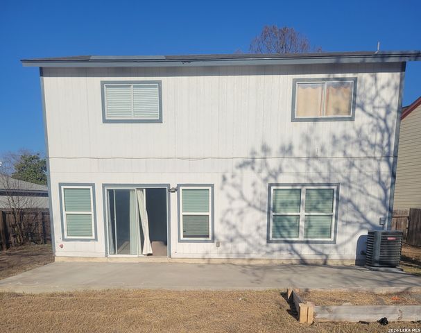 6702 Cape Meadow Dr, Converse, TX 78109