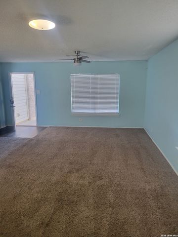 6702 Cape Meadow Dr, Converse, TX 78109