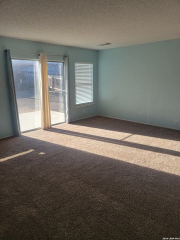 6702 Cape Meadow Dr, Converse, TX 78109