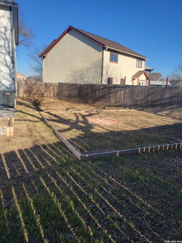 6702 Cape Meadow Dr, Converse, TX 78109