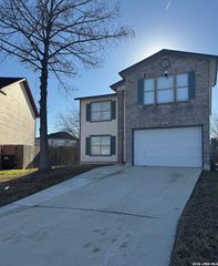 6702 Cape Meadow Dr, Converse, TX 78109