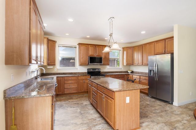 1464 Shirepeak Way, Independence, KY 41051