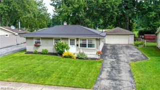 3388 Olian Avenue NW, Warren, OH 44485