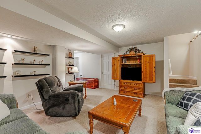 315 Cottrell Lane, Elizabethtown, KY 42701