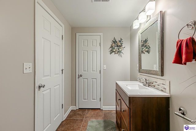 315 Cottrell Lane, Elizabethtown, KY 42701