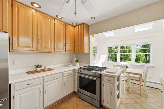2906 E Elfinwild Rd, Hampton, PA 15101