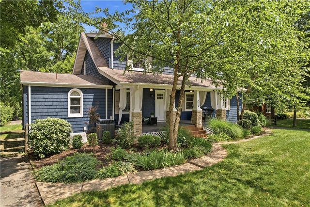2906 E Elfinwild Rd, Hampton, PA 15101