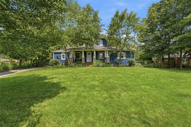 2906 E Elfinwild Rd, Hampton, PA 15101