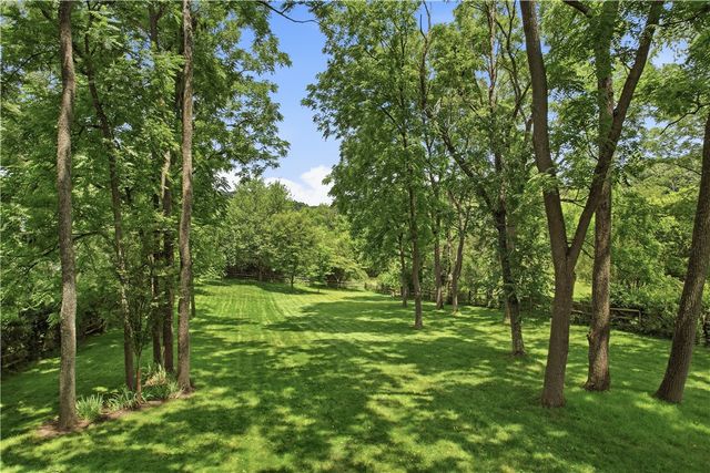 2906 E Elfinwild Rd, Hampton, PA 15101