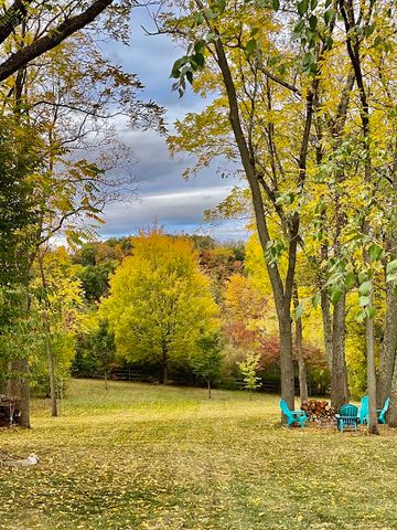 2906 E Elfinwild Rd, Hampton, PA 15101