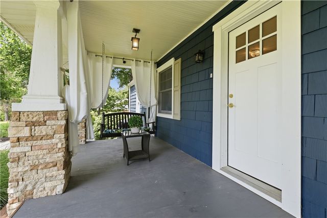 2906 E Elfinwild Rd, Hampton, PA 15101