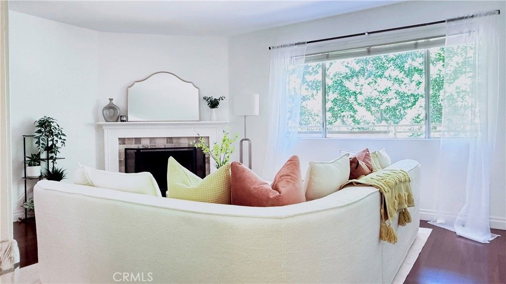 432 S Oak Knoll Avenue 4, Pasadena, CA 91101 — photo 3
