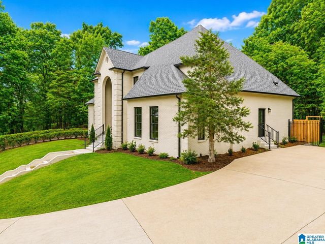 5609 RIDGEVIEW DRIVE, Trussville, AL 35173