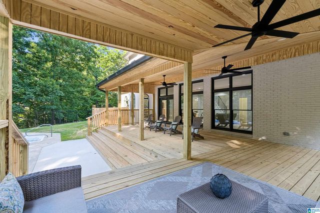 5609 RIDGEVIEW DRIVE, Trussville, AL 35173