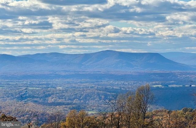 4 LEE DRIVE, Linden, VA 22642