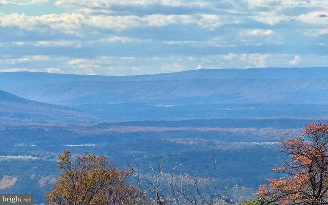 4 LEE DRIVE, Linden, VA 22642