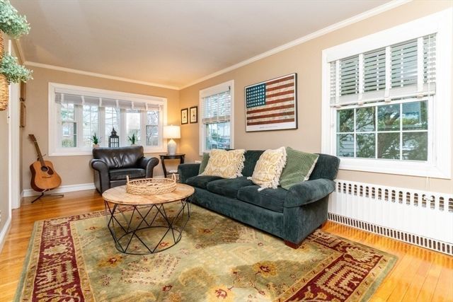 484 Brook Rd, Milton, MA 02186