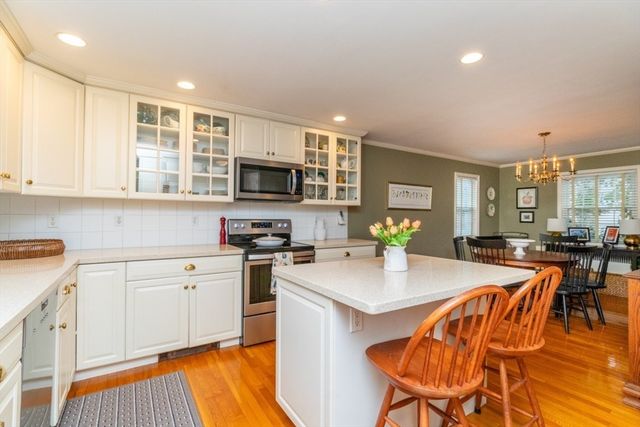 484 Brook Rd, Milton, MA 02186