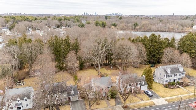 484 Brook Rd, Milton, MA 02186