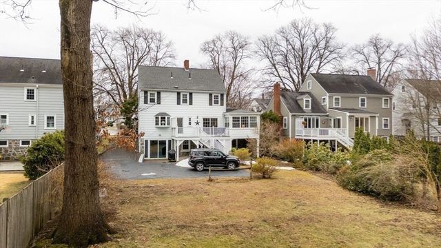 484 Brook Rd, Milton, MA 02186