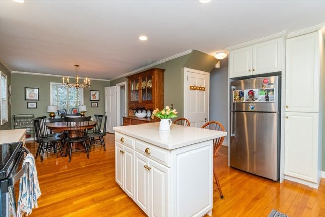 484 Brook Rd, Milton, MA 02186
