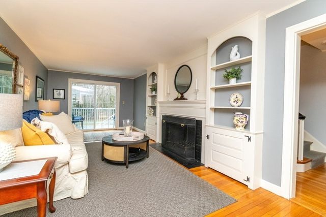 484 Brook Rd, Milton, MA 02186