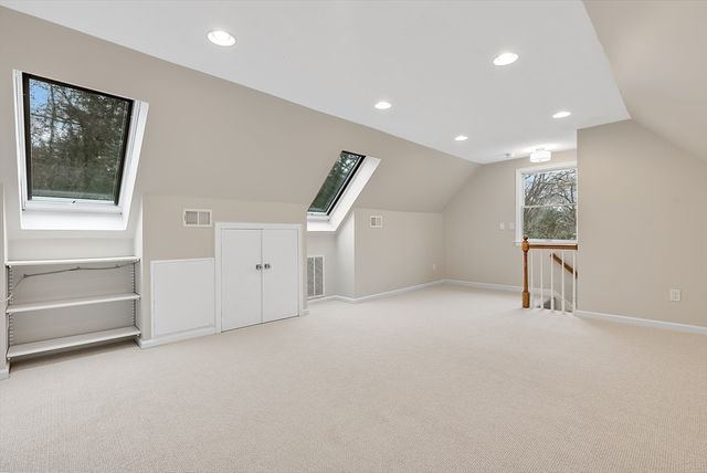 34 Pleasant Street 5, Wellesley, MA 02482